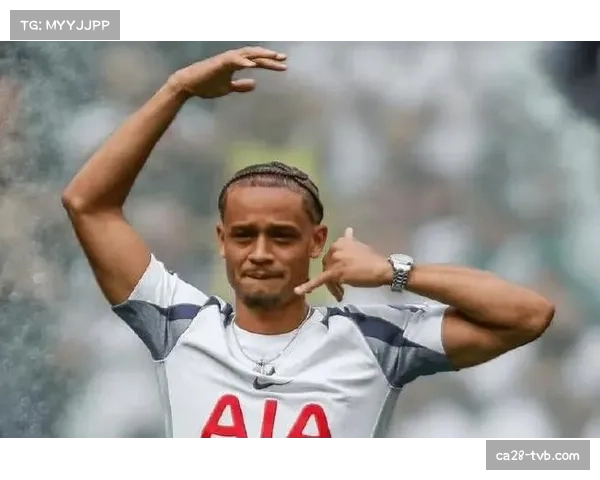 德国足协公布四月最佳球员候选：翁达夫、维尔茨、哈维-西蒙斯在列